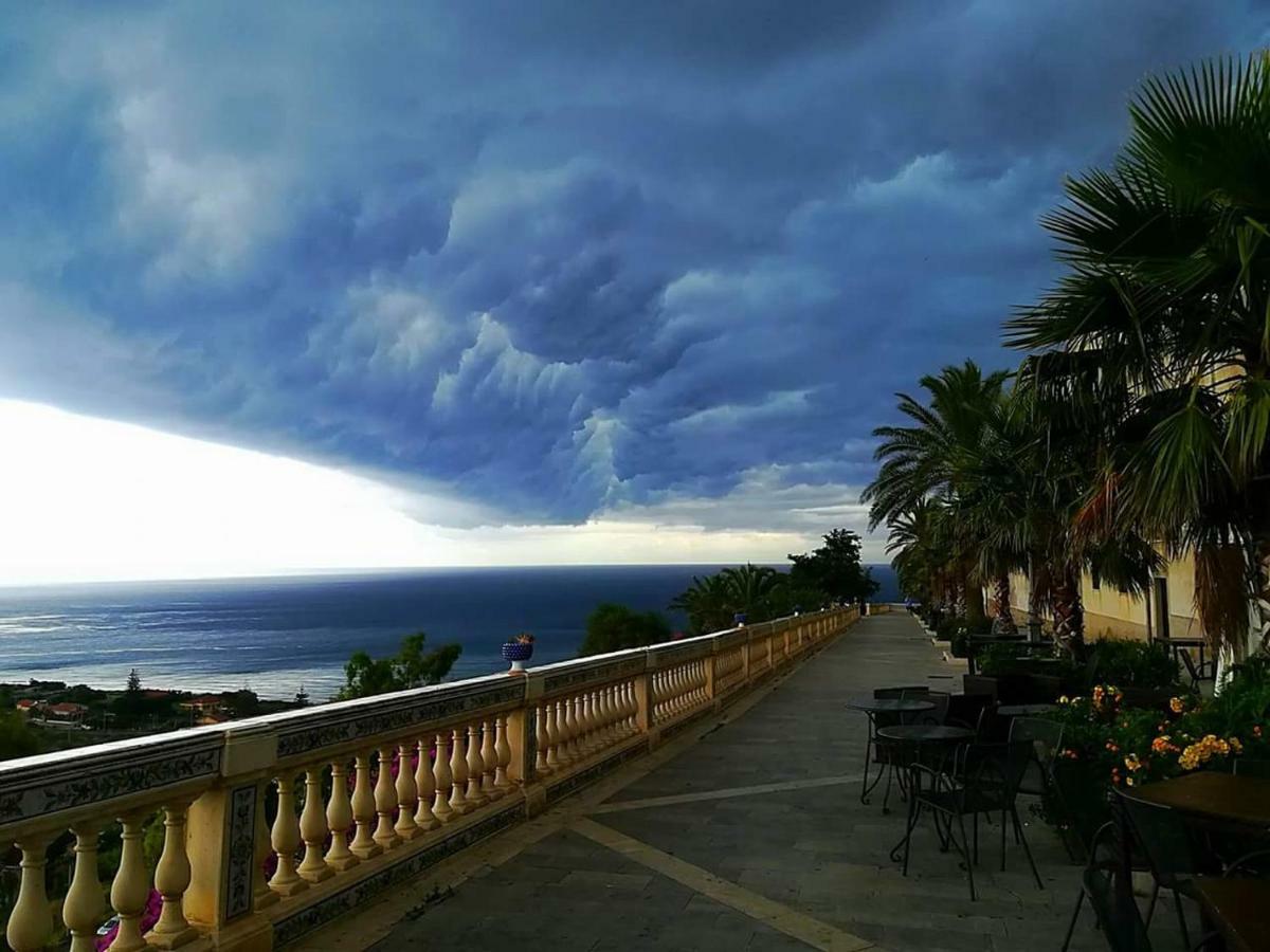 Casa Vacanze Fede ซานโต สเตฟาโน ดี กามาสตรา ภายนอก รูปภาพ